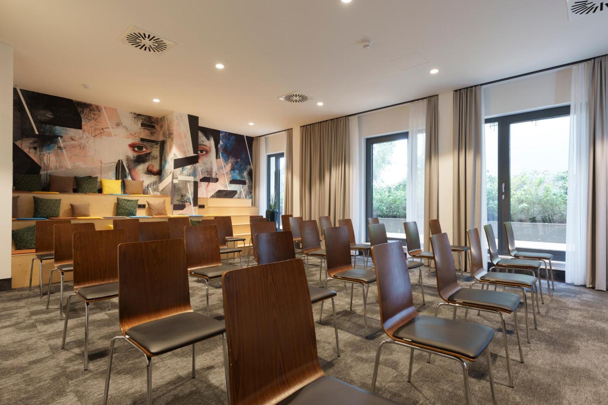 Vienna House Easy By Wyndham Berlin Potsdamer Platz — Photos 1